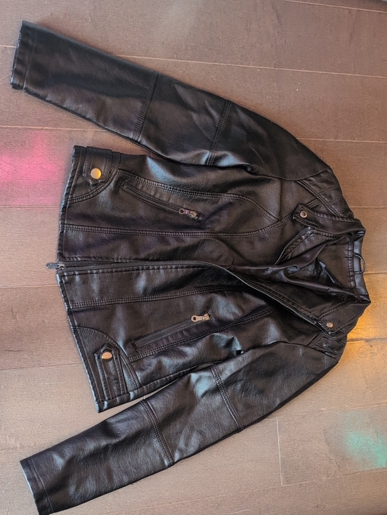 Jackets & Blazers - Black Women's Faux Leather Moto Jacket